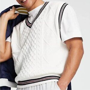 NWT Abercrombie & Fitch Cable Knit Oversized Sweater Vest in Cream Size XL